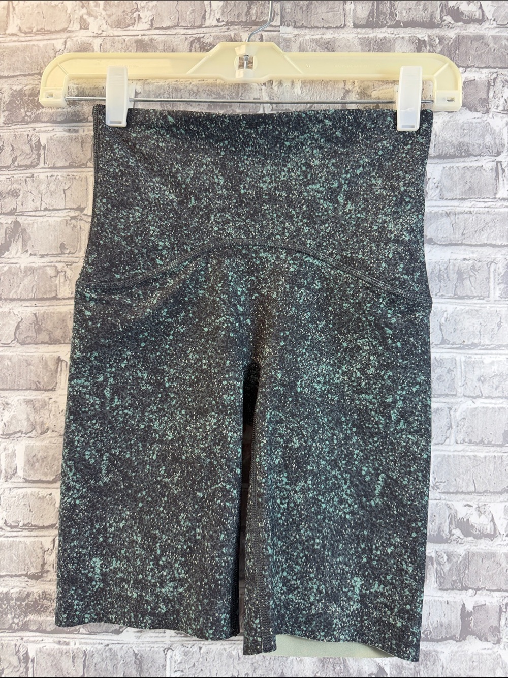 SPANX Athletic High-Waisted Sparkle Bike Shorts - Teal Speckle